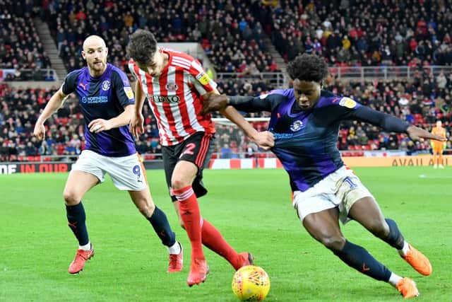 Looked slightly fortunate to get away with a penalty claim early in the second half but battled well and gave little up. 6