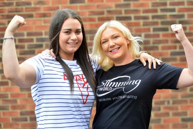 Lyndsey Bruce (left) with Slimming World consultant Kim Whitehouse.