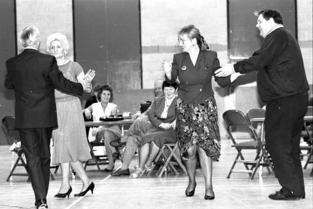 Ahh the good old days of modern sequence dancing at the Seaburn Centre in 1990.