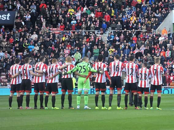 Sunderland players pay their respects during the 2013 silence