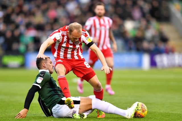 Dylan McGeouch was effective again for Sunderland as they kept a fourth consecutive clean sheet