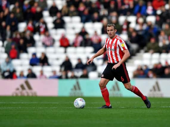 Lee Cattermole will return to the Sunderland squad against Walsall.