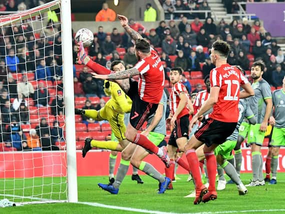 Chris Maguire misses a late chance for Sunderland against Walsall.