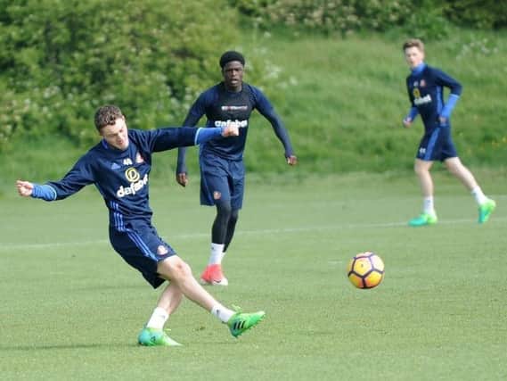 Sunderland midfielder Elliot Embleton is out of contract at the end of the season