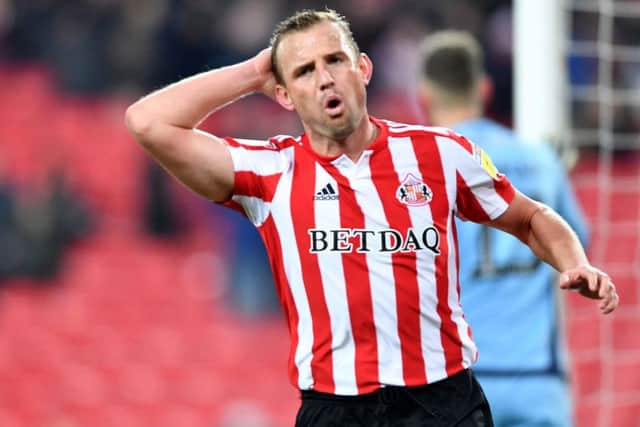 Lee Cattermole is facing s short spell on the sidelines due to an ankle injury