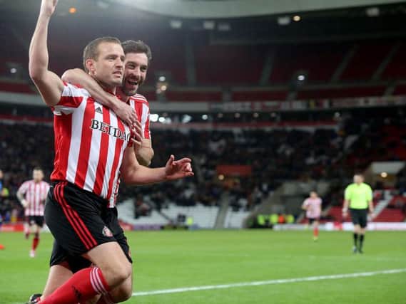 Lee Cattermole helped Sunderland to a fine victory