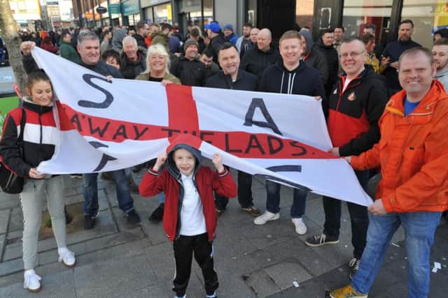 Sunderland fans set off for London ahead of the weekend's Checkatrade Trophy final.