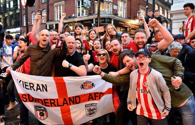 Sunderland fans in Covent Garden. Picture by FRANK REID