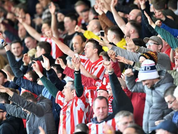 Around 4,000 Sunderland fans watched their team claim a dramatic 2-1 win at Rochdale.