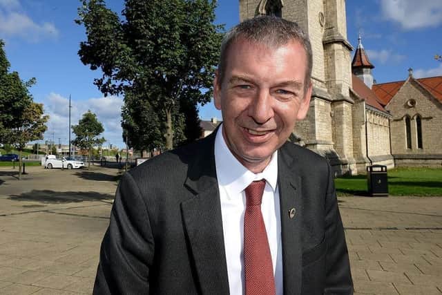Scores of people have complained to Hartlepool's Labour MP Mike Hill about the Universal Credit official helpline.