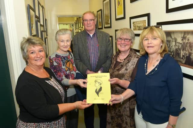 Artist Jean Spence (second right) with Colin Kays (son of Jimmy Kays) and (left to right) Christina Borrill, Elsa Kyle and Lynn Walshaw (granddaughters of Jimmy Kays).