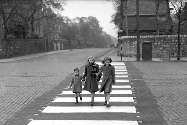 Youngsters crossing Mowbray Road next to Sunderland High School in 1952.