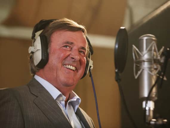 Tributes have been paid to veteran broadcaster Sir Terry Wogan, who has died at the age of 77 after a short battle with cancer.