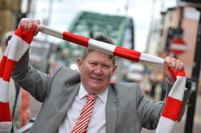 Martin ONeill wants to build a statue of Charlie Hurley in Sunderland.