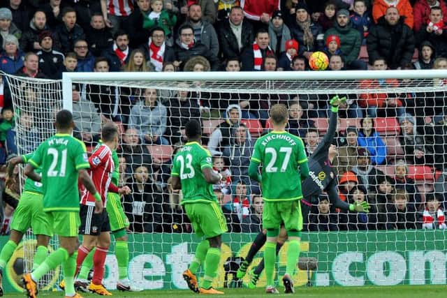 Sunderland's Vito Mannone makes a save against Southampton