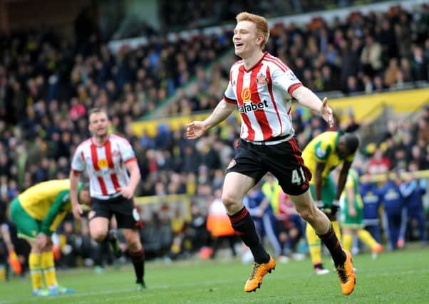 Duncan Watmore celebrates scoring Sunderland's third goal at Norwich. Picture by Frank Reid