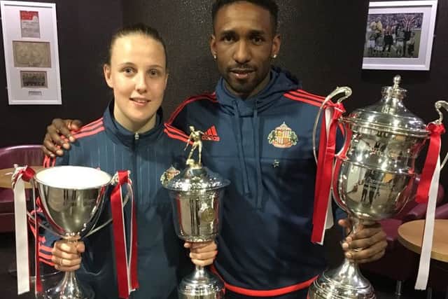 Jermain Defoe and Ladies winner Beth Mead show off their Player of the Year awards