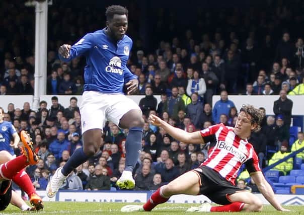Romelu Lukaku causes problems for Sunderland in Everton's 6-2 defeat of the Wearsiders earlier this season