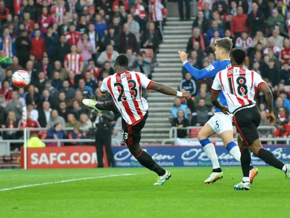 Lamine Kone scores for Sunderland in the 3-0 win over Everton
