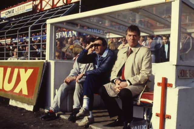 Laurie McMenemy in dugout befoe a match with Charlton Athletic 8 March 1986