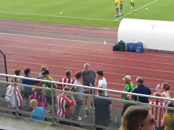 David Moyes meets Sunderland fans