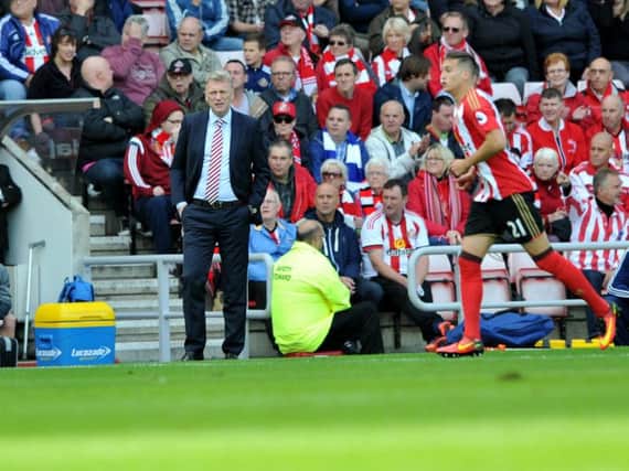 Sunderland manager David Moyes watches on.