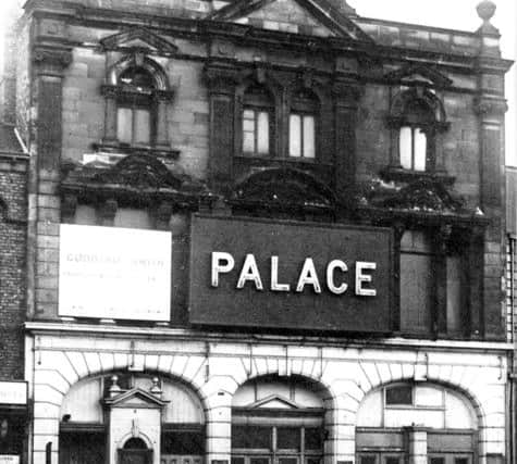 The Palace Theatre showed Xmas Without Daddy in 1914.