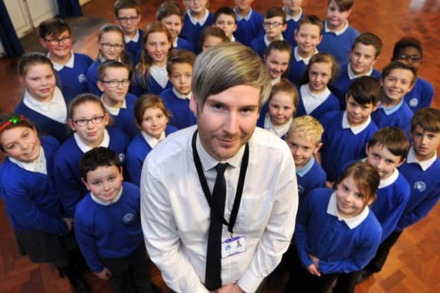 David Craig with Howletch Lane Primary School pupils