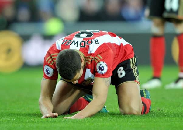 Jack Rodwell's on his knees as his wait for a first Premier League win as a Sunderland starter goes on. Picture by Frank Reid