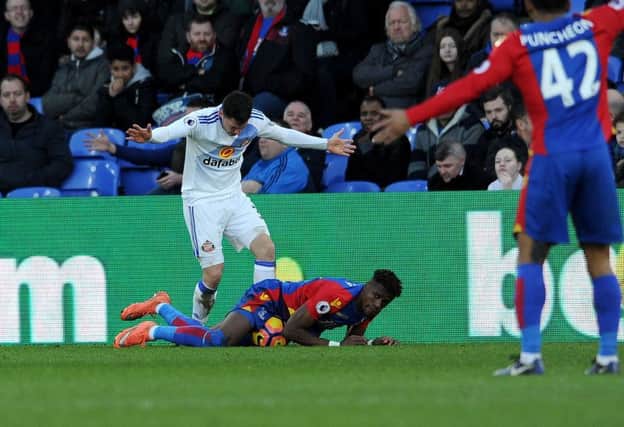 Bryan Oviedo let the Palace attack know he was around