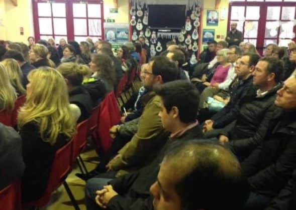 Hundreds turned out to meeting as part of a bid to save Sunderland High School.