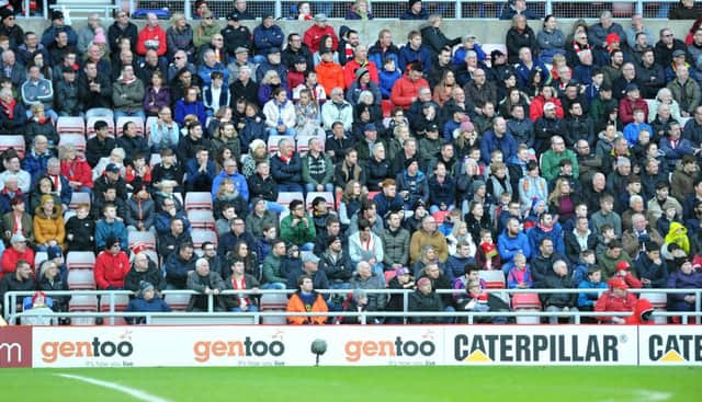 Sunderland fans watch the Manchester City game