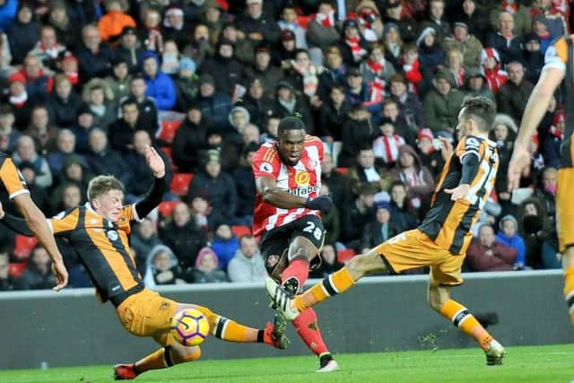 Victor Anichebe scores his opener in Sunderland's 3-0 win over Hull earlier this season.