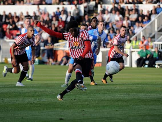 Josh Maja puts Sunderland in front from the penalty spot. Picture by Frank Reid.