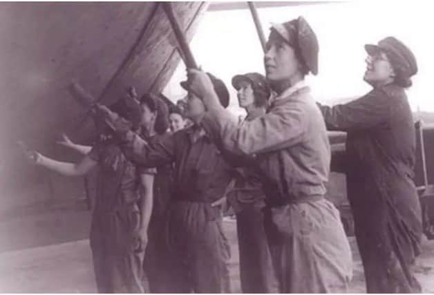 Sunderland shipyard workers in July 1941