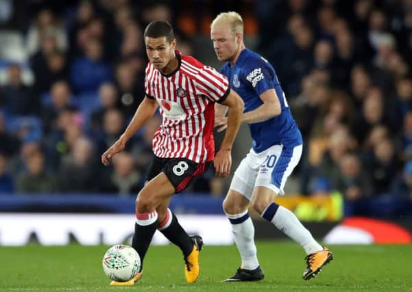Jack Rodwell takes on Everton's Davy Klaassen in his last first-team outing, back in September.