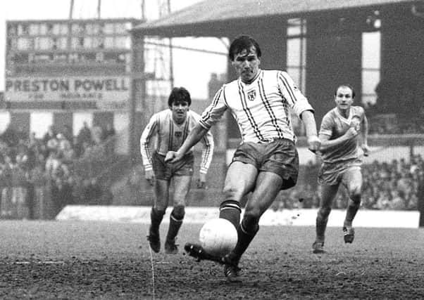 Gary Rowell converts a late penalty to put Sunderland 3-1 up against Manchester City in 1983. Pictures by Kevin Brady