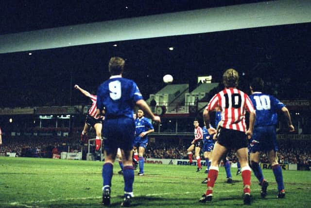 Gordon Armstrong (partially hidden) heads home the 88th-minute winner as Sunderland beat Chelsea 2-1 in their FA Cup quarter-final replay.