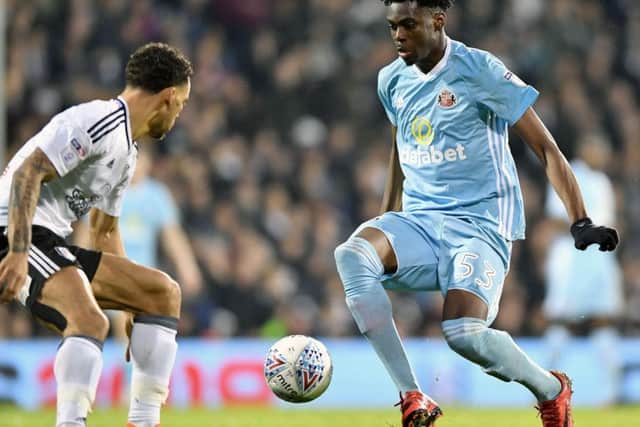 On-loan Ovie Ejaria looks to create for Sunderland at Fulham. Picture by Frank Reid